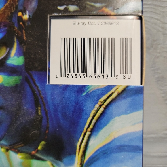 Avatar Blu-Ray - Widescreen and Full Screen 2 Disc Set - Only Watched Once ANWOT - Picture 7 of 16